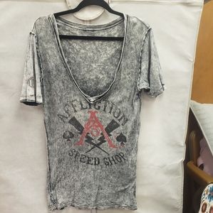 Reversible Affliction Vneck